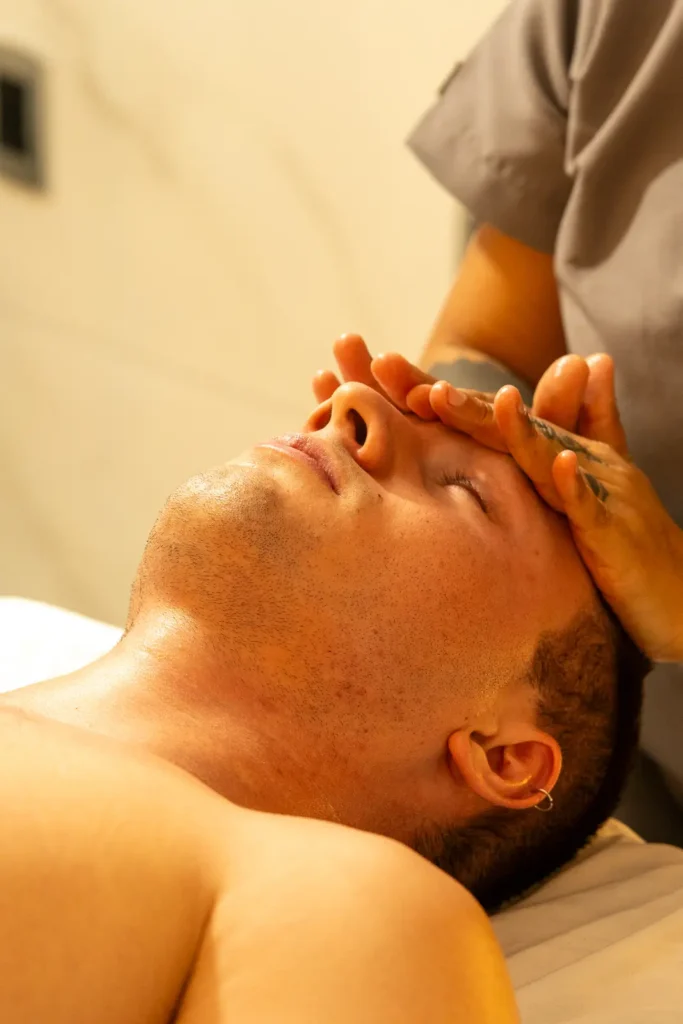 Experiencia Masaje Yoga Facial en Aira